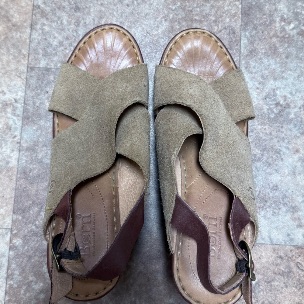 Born Women's Tan Suede Sandals